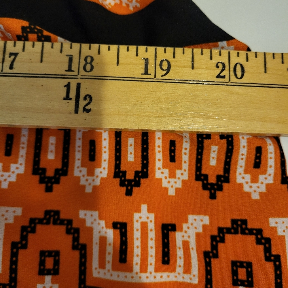 Colorful Sleeveless Patterned Dress - Picture 9 of 10